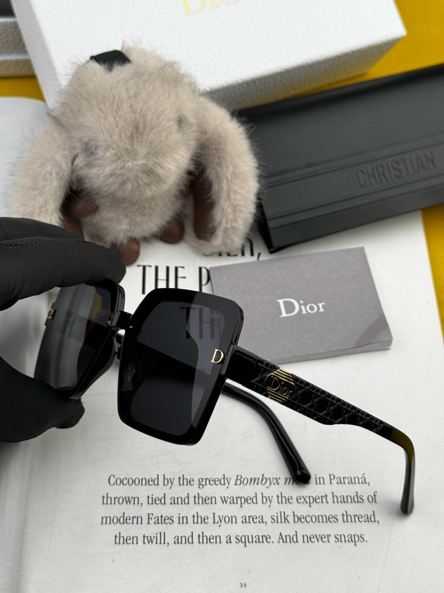 DIOR 26S OVERSIZED SQUARE FRAME IN ACETATE 415409