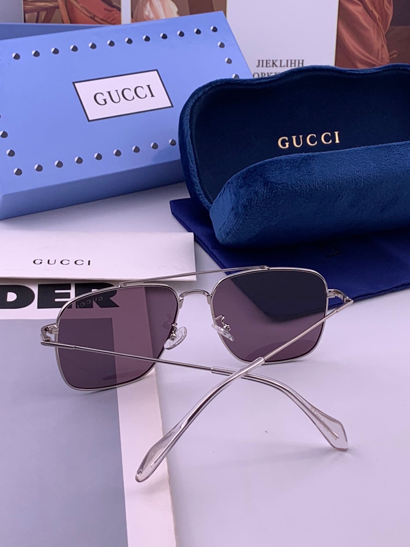 GUCCI 26S RECTANGULAR FRAME IN METAL 424707
