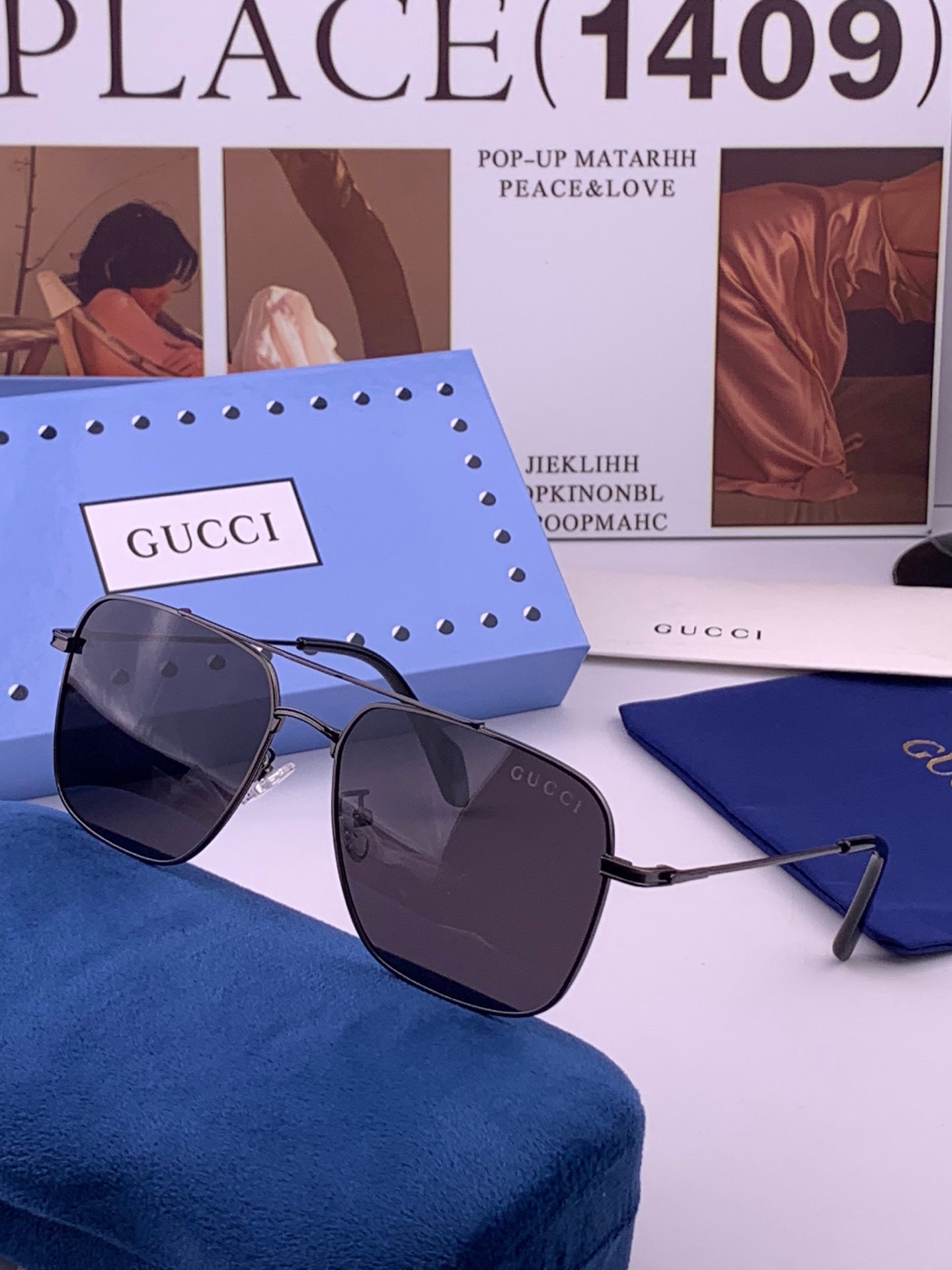 GUCCI 26S RECTANGULAR FRAME IN METAL 424708