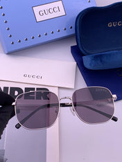 GUCCI 26S SQUARE FRAME IN METAL 424709