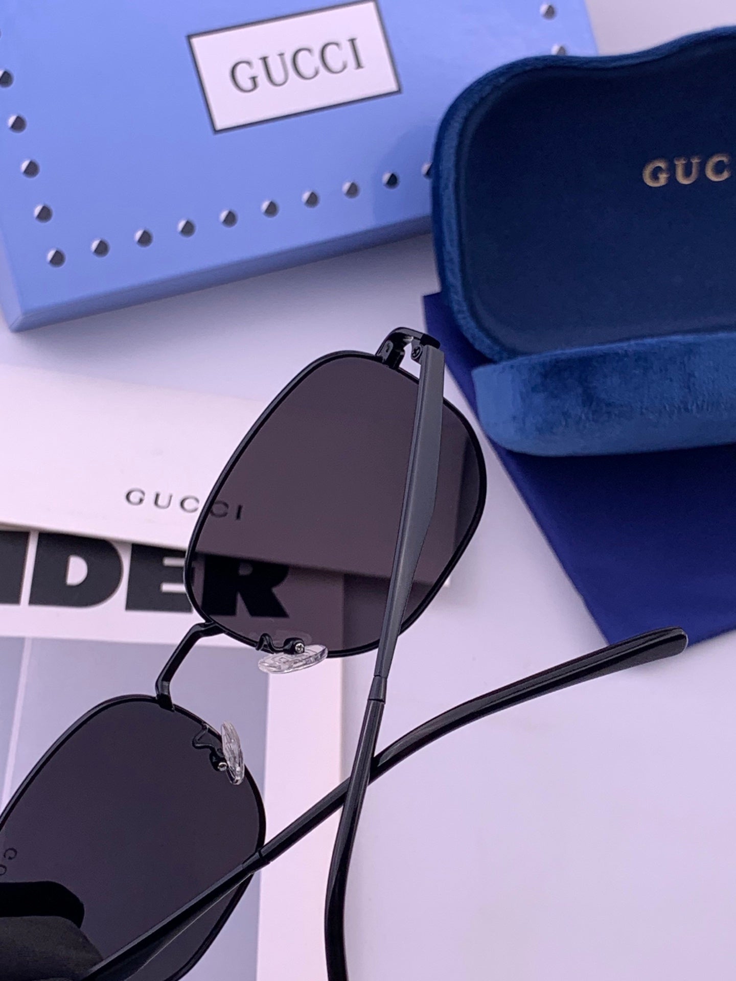 GUCCI 26S SQUARE FRAME IN METAL 424710