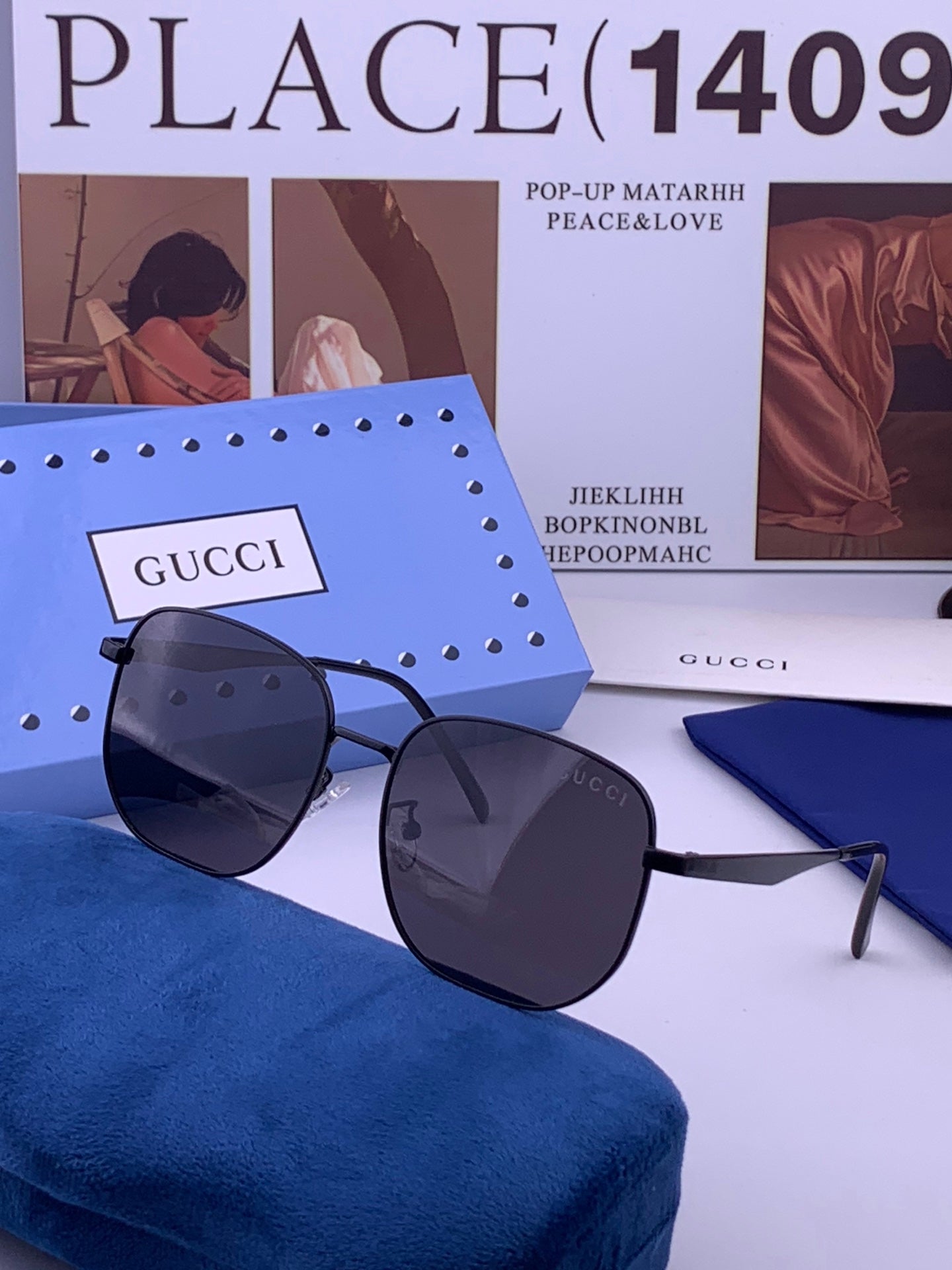 GUCCI 26S SQUARE FRAME IN METAL 424710