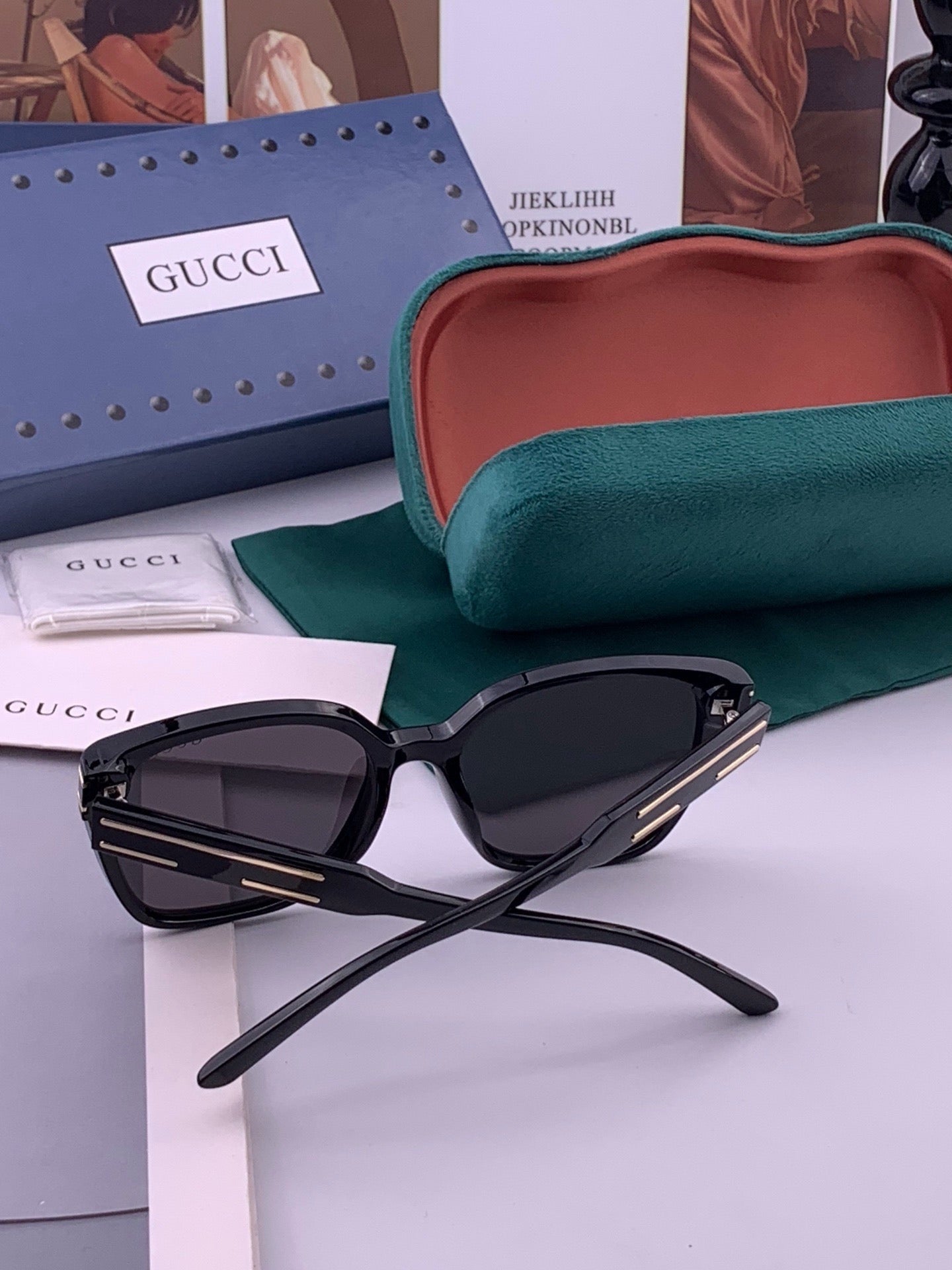 GUCCI 26S SQUARE FRAME IN ACETATE 426551