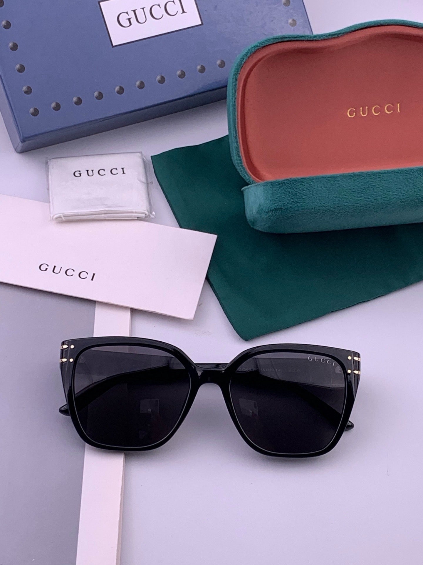 GUCCI 26S SQUARE FRAME IN ACETATE 426551