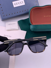 GUCCI 26S SQUARE FRAME IN ACETATE 426553