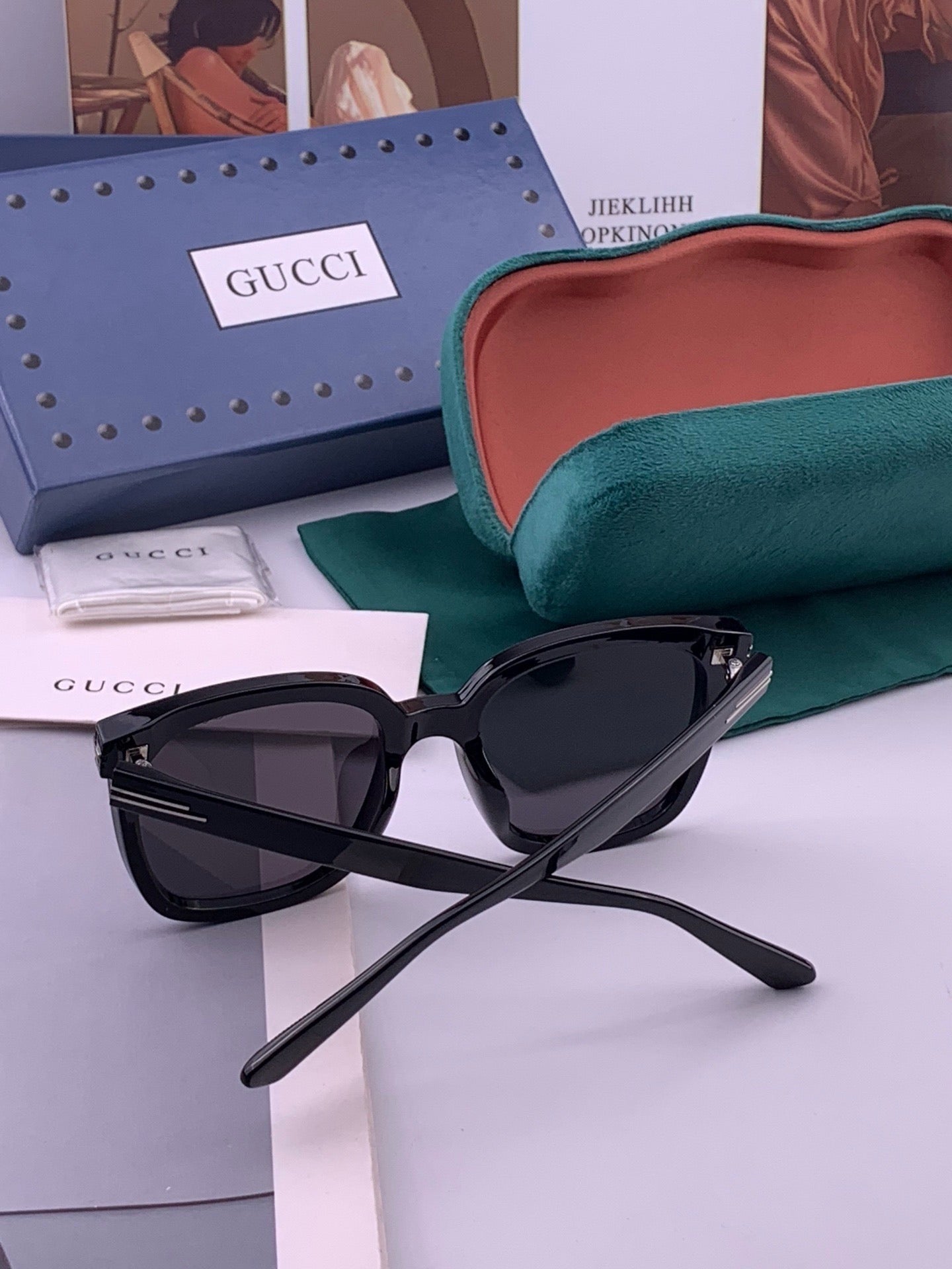 GUCCI 26S SQUARE FRAME IN ACETATE 426554