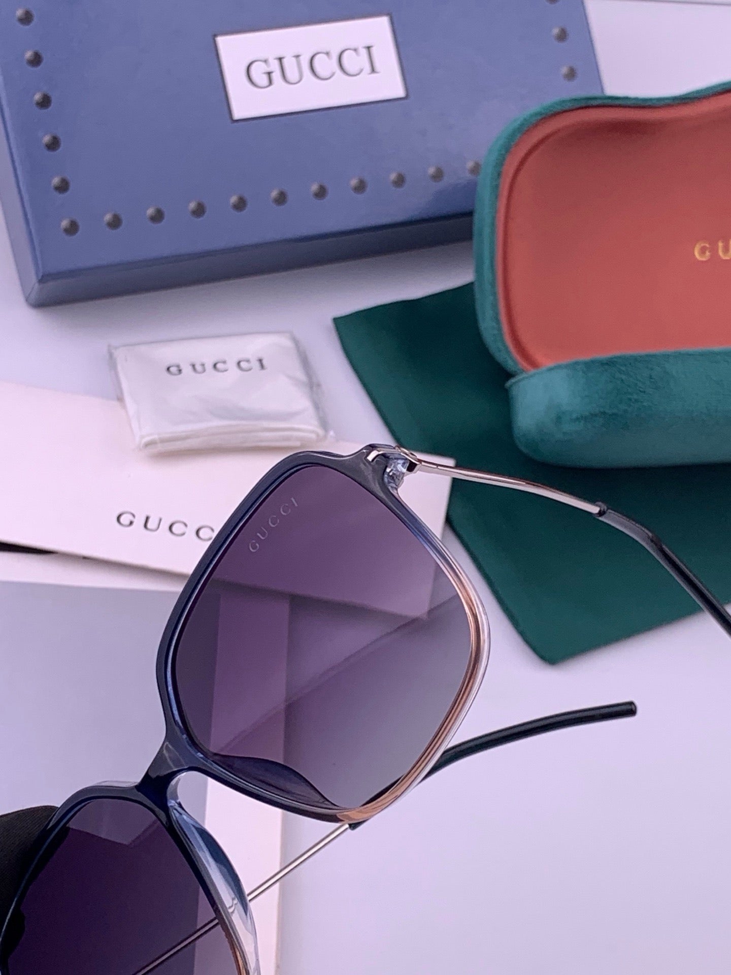 GUCCI 26S SQUARE FRAME IN ACETATE 426571