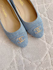 BALLET FLATS IN LIGHT BLUE DENIM
