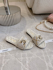 FLAT SANDALS LOGO STONE AND CHAIN IN WHITE LAMBSKIN WITH RAFFIA