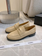 CHANEL 25S MOCCASINS IN BEIGE CALFSKIN GOLD HARDWARE