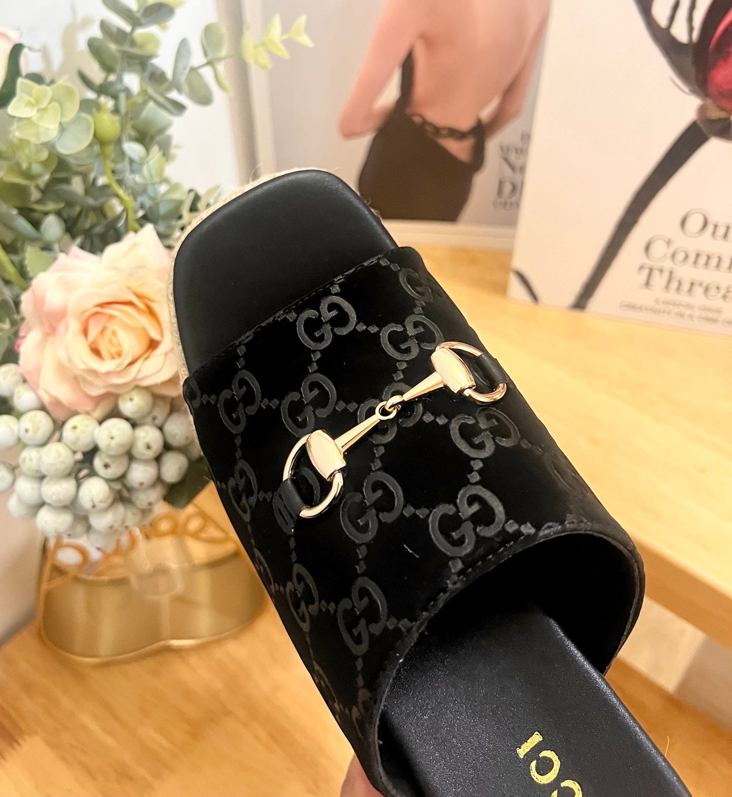 GUCCI 26S WEDGE SANDALS 100 MM IN BLACK VELVET