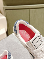 BALMAIN 26S SNEAKERS IN WHITE CALFSKIN AND BLUE CANVAS WITH BLUE SOLE