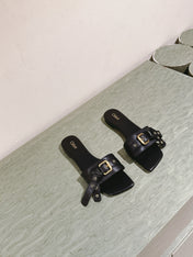 CHLOÉ 26S SLIDE SANDALS IN BLACK LAMBSKIN