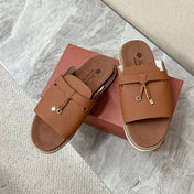 LP 26S LOCK CHARM SLIDES IN CARAMEL BROWN CALFSKIN SILVER HARDWARE