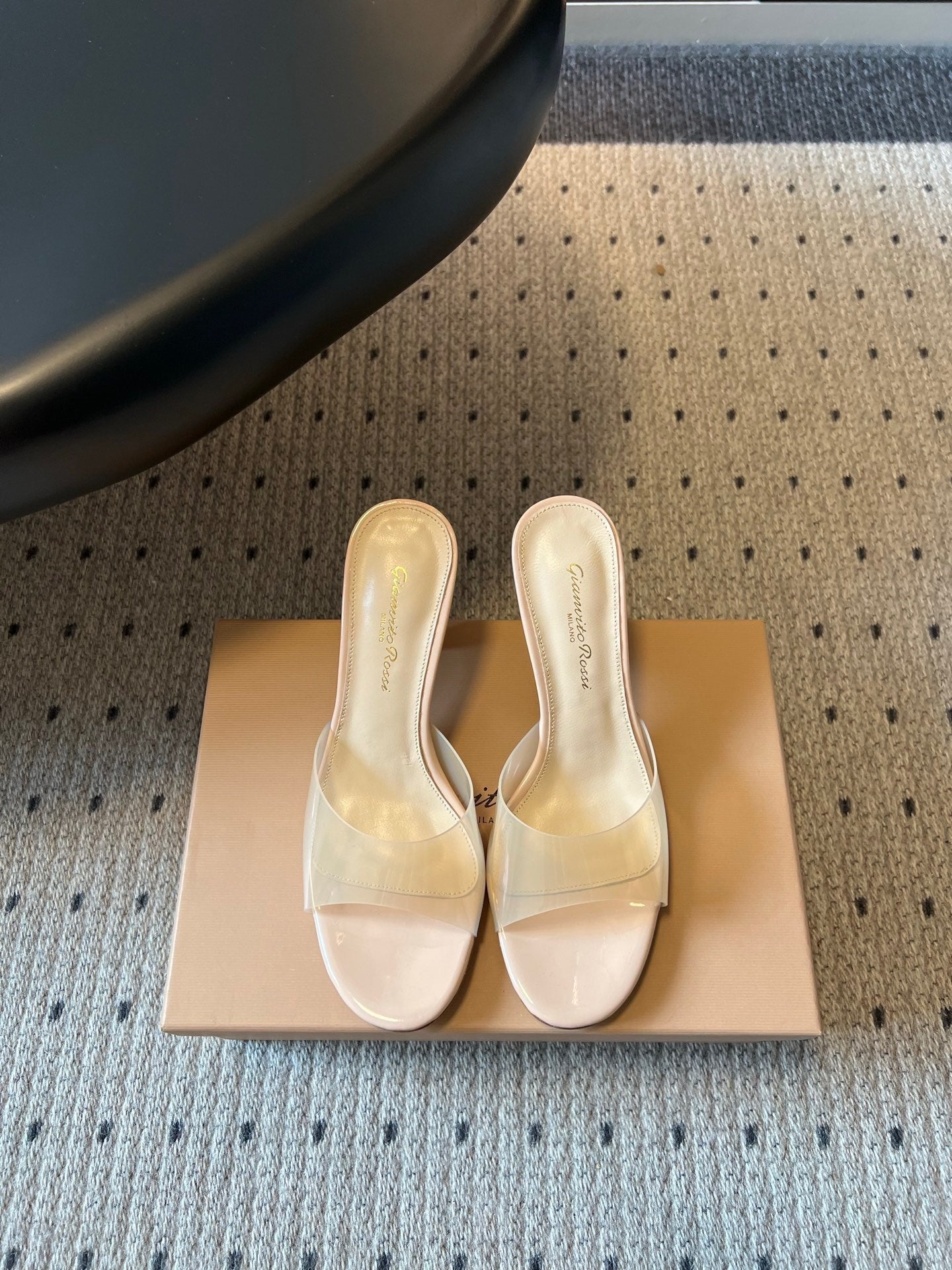 GIANVITO ROSSI 26S HEELED SANDALS 75 MM IN LIGHT BEIGE PATENT CALFSKIN AND PVC