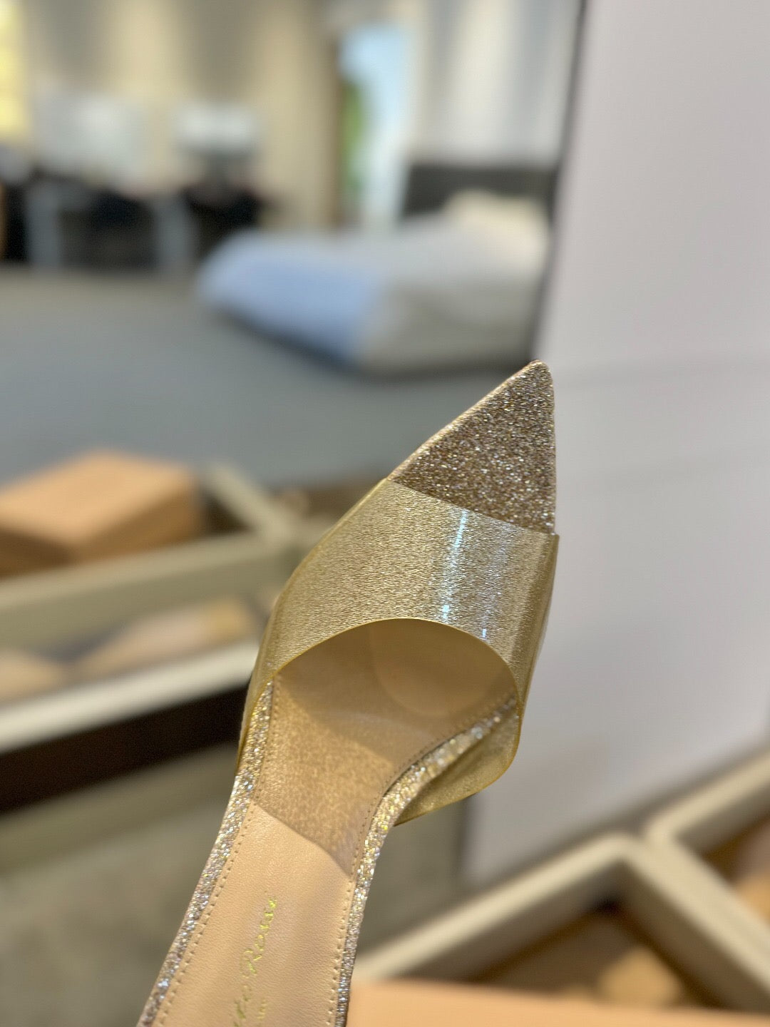 GIANVITO ROSSI 26S POINTED-TOE HIGH-HEEL SANDALS 105 MM IN CHAMPAGNE GOLD GLITTER FABRIC