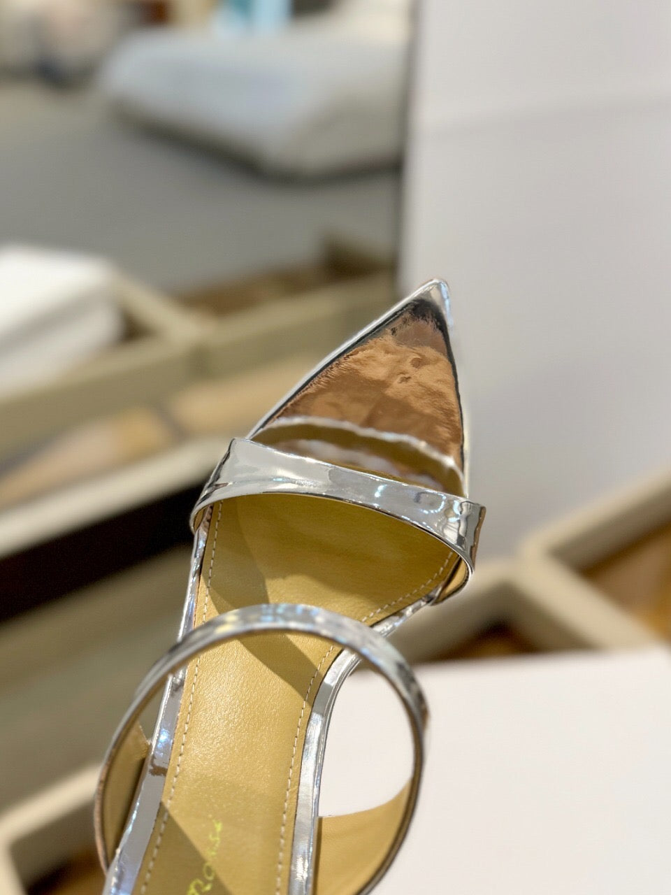 GIANVITO ROSSI 26S POINTED-TOE HEELED SANDALS 105 MM IN SILVER PATENT CALFSKIN