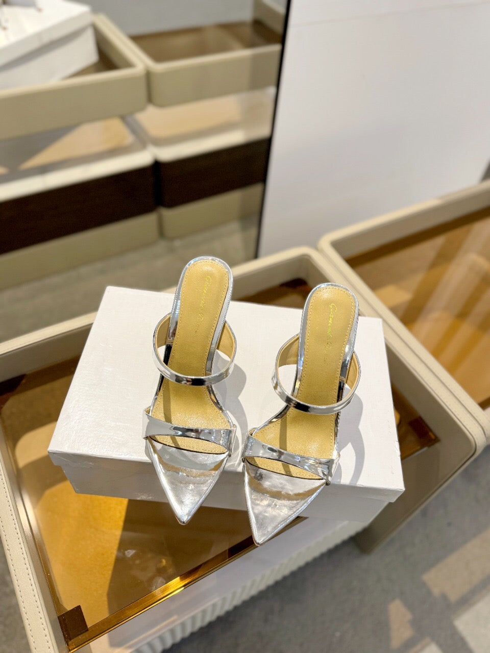 GIANVITO ROSSI 26S POINTED-TOE HEELED SANDALS 105 MM IN SILVER PATENT CALFSKIN