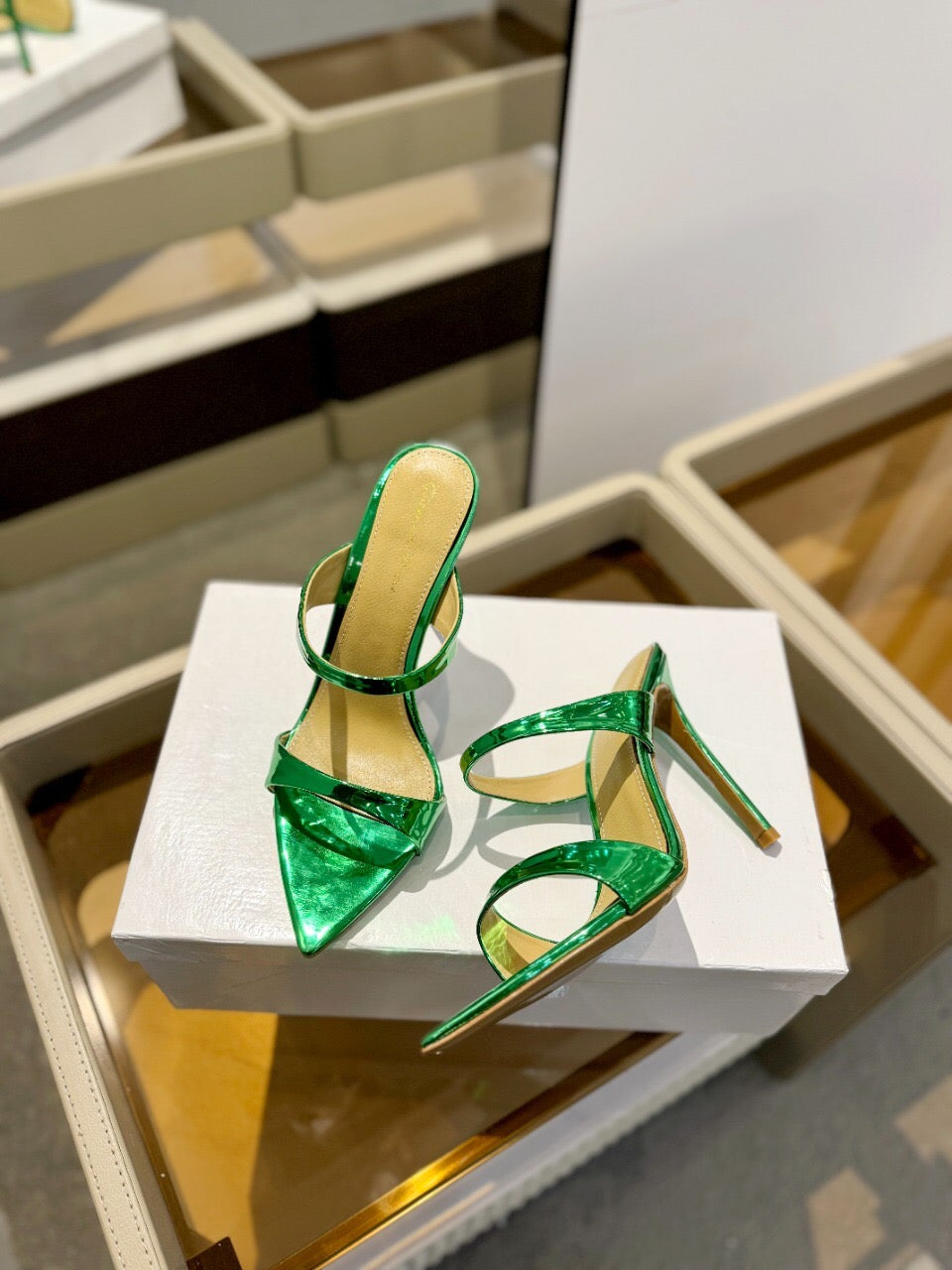 GIANVITO ROSSI 26S POINTED-TOE HEELED SANDALS 105 MM IN GREEN PATENT CALFSKIN