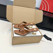YSL 26S QUILTED THONG SANDALS 50 MM IN BROWN LAMBSKIN