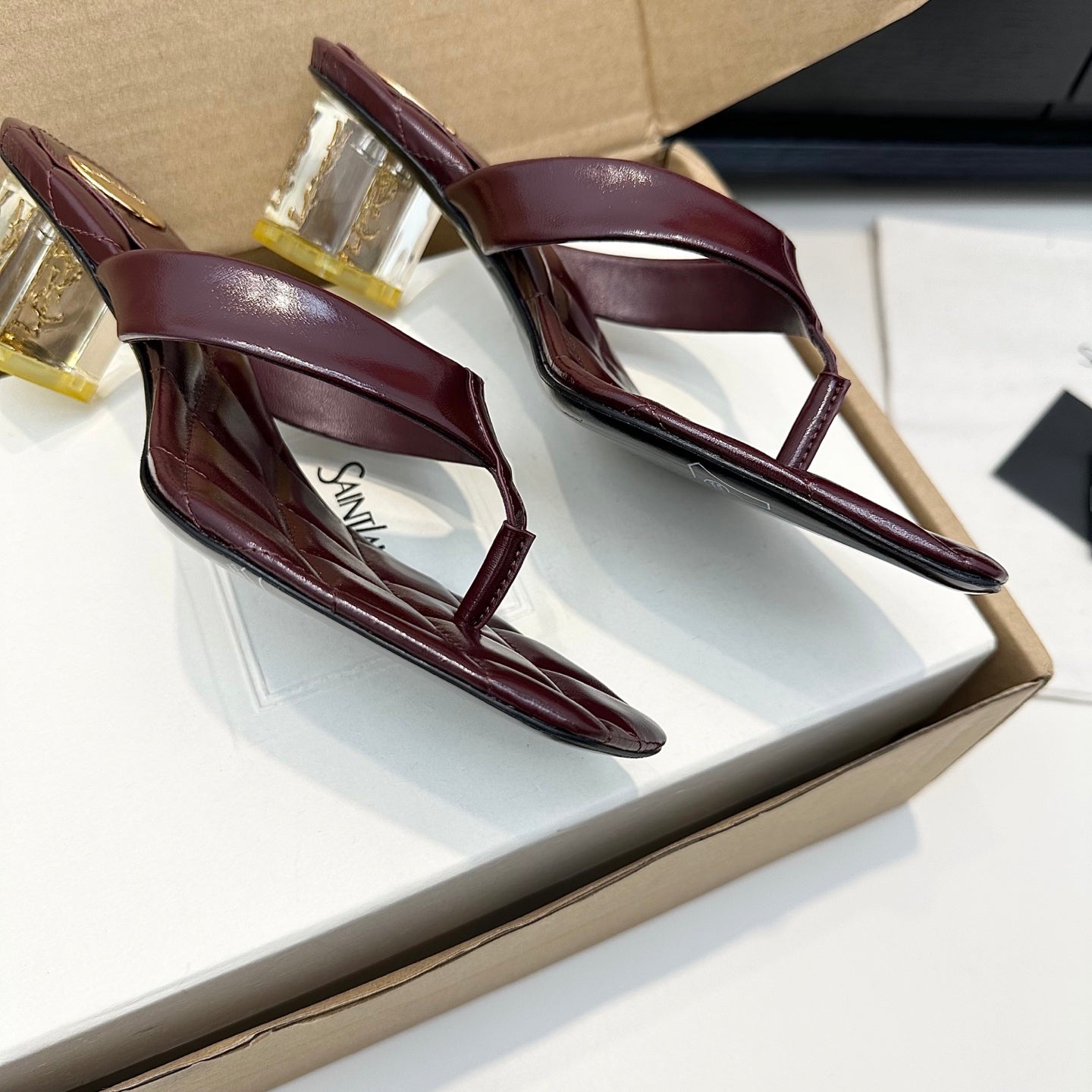 YSL 26S QUILTED THONG SANDALS 50 MM IN WINE RED LAMBSKIN