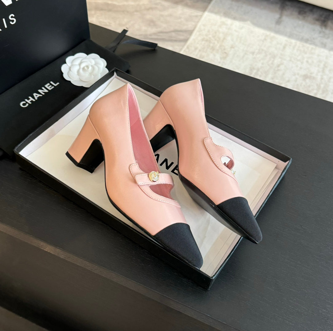 Double C WOMEN'S SHOES SPIRIT TOE Light Pink Lambskin