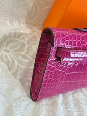 KELLY CUT 31 IN MAGENTA PURPLE SHINNY ALLIGATOR LEATHER WITH SILVER HARDWARE