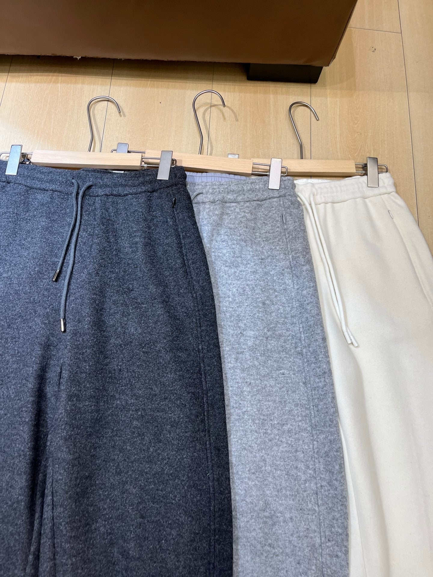 LP 26S LIGHT WOOL-BLEND WIDE-LEG PANTS 625