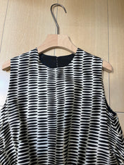 MAXMARA 26S SLEEVELESS BUBBLE-HEM TOP 278