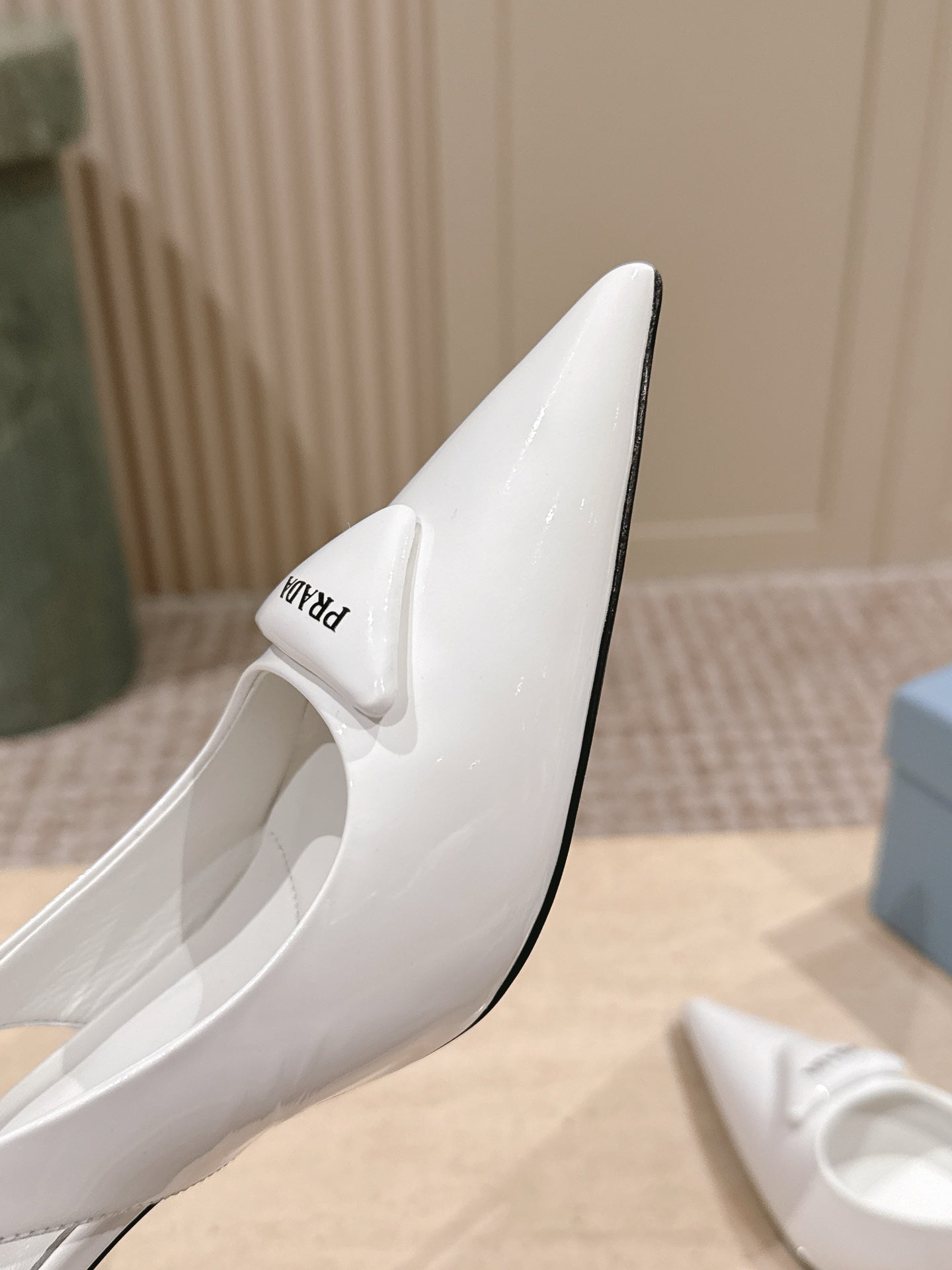 PRADA 26S POINTED-TOE SLINGBACK HEELS 75MM IN WHITE PATENT CALFSKIN