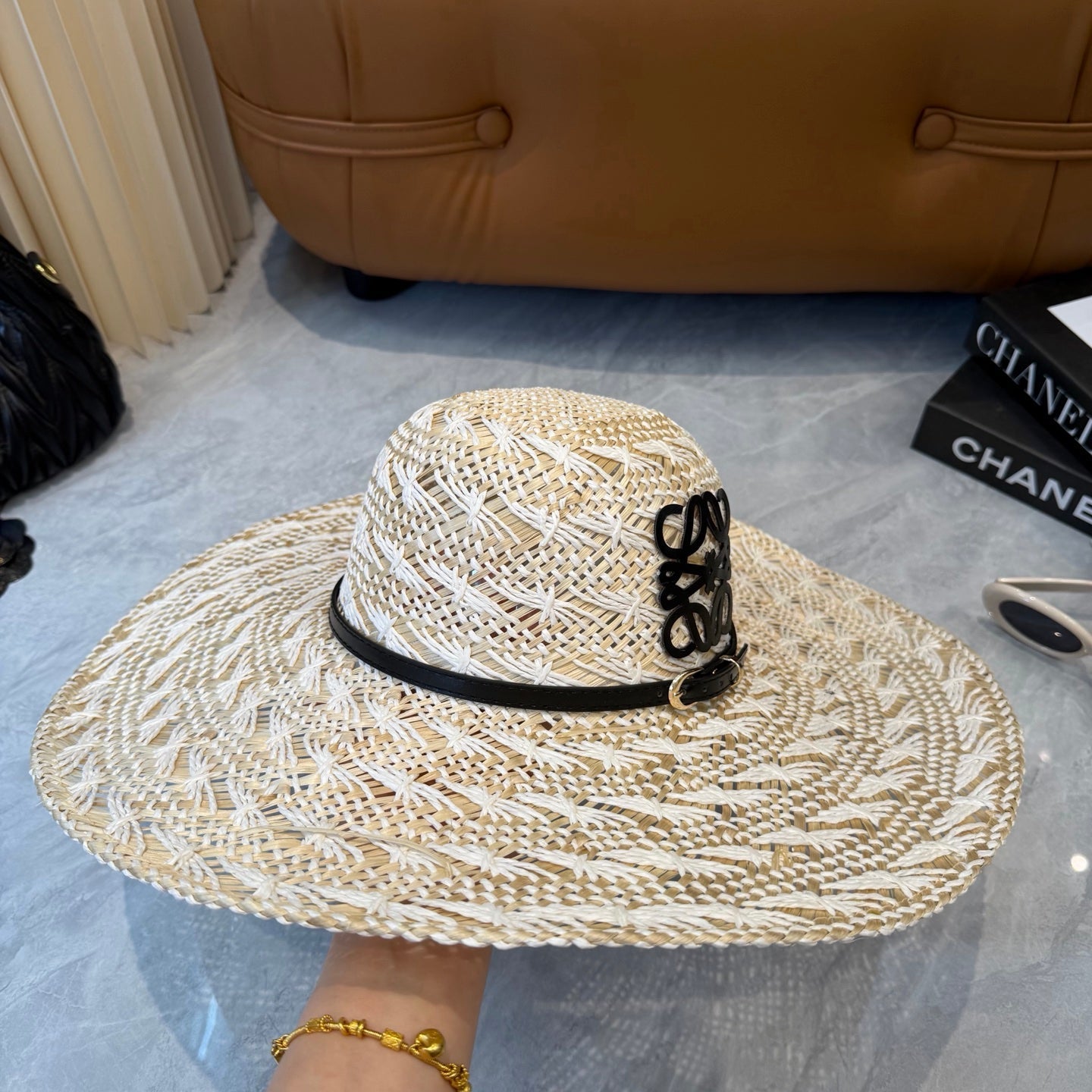 LOEWE 26S WIDE BRIM STRAW SUN HAT STYLE 069