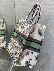 CD LARGE BOOK TOTE 41 IN COLORFUL EMBROIDERY