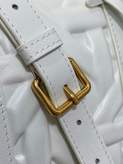 GROOVE 25 BAG IN WHITE MACROCANNAGE CALFSKIN WITH GOLD HARDWARE