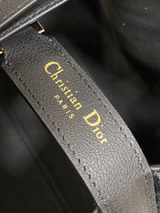 ALWAYS MEDIUM 28 BAG IN BLACK MACROCANNAGE CALFSKIN