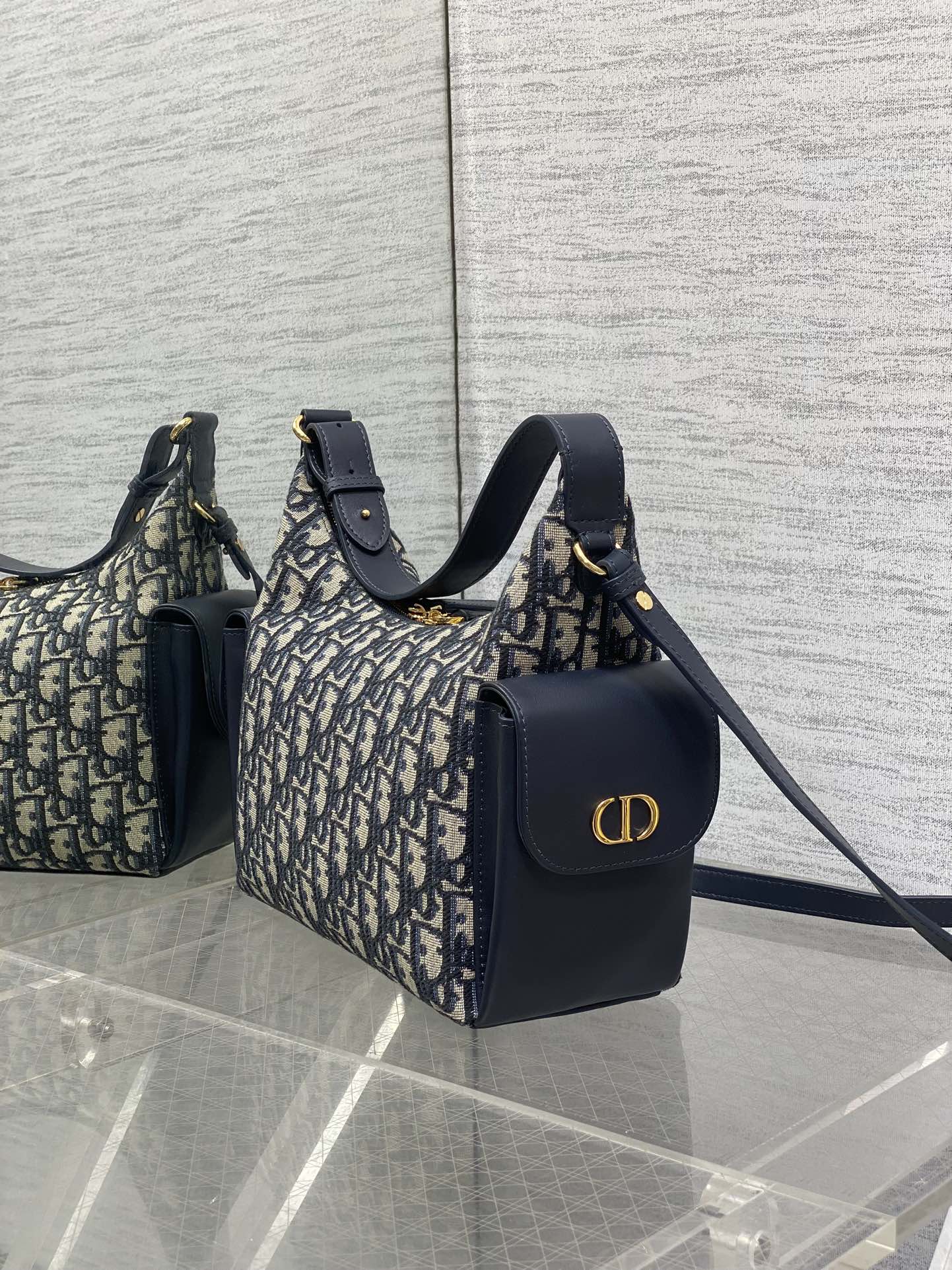DIOR 25S MEDIUM D-DREAM BAG 24 IN BLUE DIOR OBLIQUE JACQUARD AND SMOOTH CALFSKIN