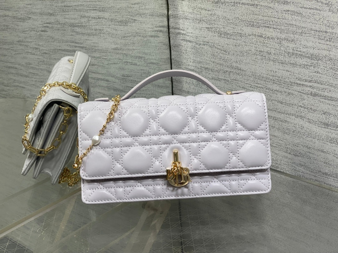 DIOR 25S DIOR TALK PHONE POUCH 21 IN PALE LILAC CALFSKIN GOLD HARDWRE