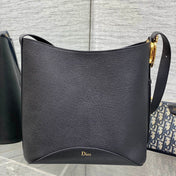 DIOR 26S MEDAILLON BUCKET BAG 26 IN BLACK CALFSKIN