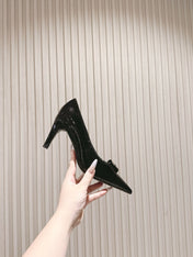 CC HIGH HEEL PUMPS 25S IN BLACK LAMBSKIN WITH BOW ATTACHED