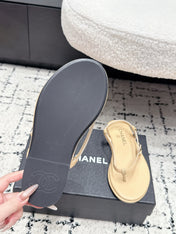 CHANEL 26S THONG SANDALS IN BEIGE CALFSKIN WITH GOLD HARDWARE