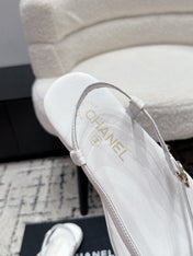 CHANEL 26S THONG SANDALS IN WHITE CALFSKIN WITH GOLD HARDWARE