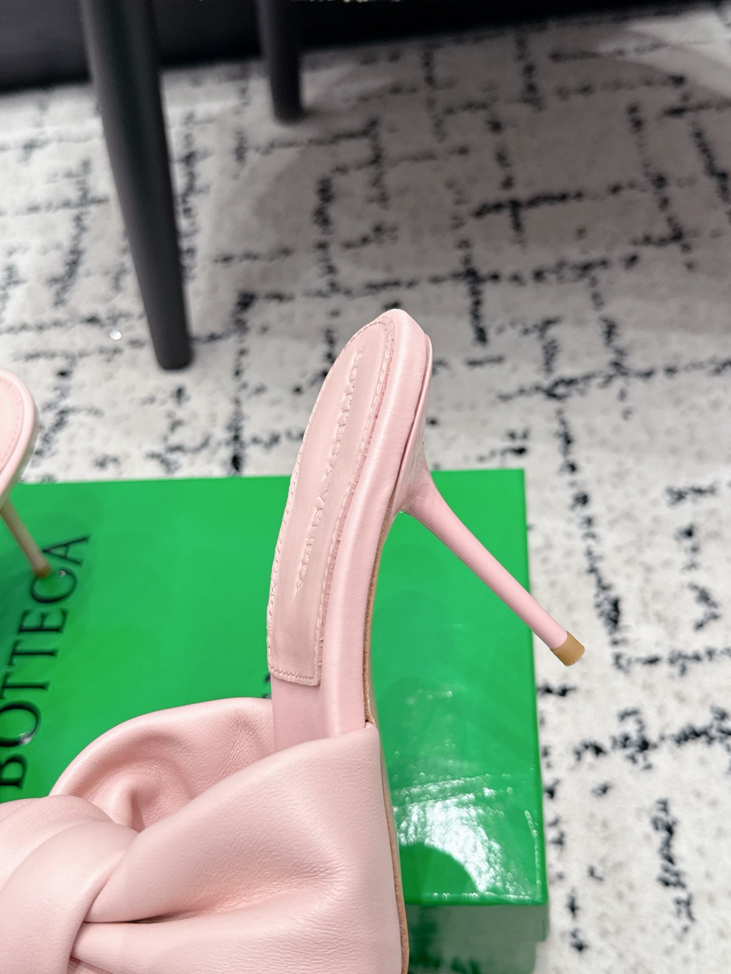 BOTTEGA VENETA 26S TWIST-STRAP HIGH-HEEL SANDALS 90 MM IN LIGHT PINK LAMBSKIN