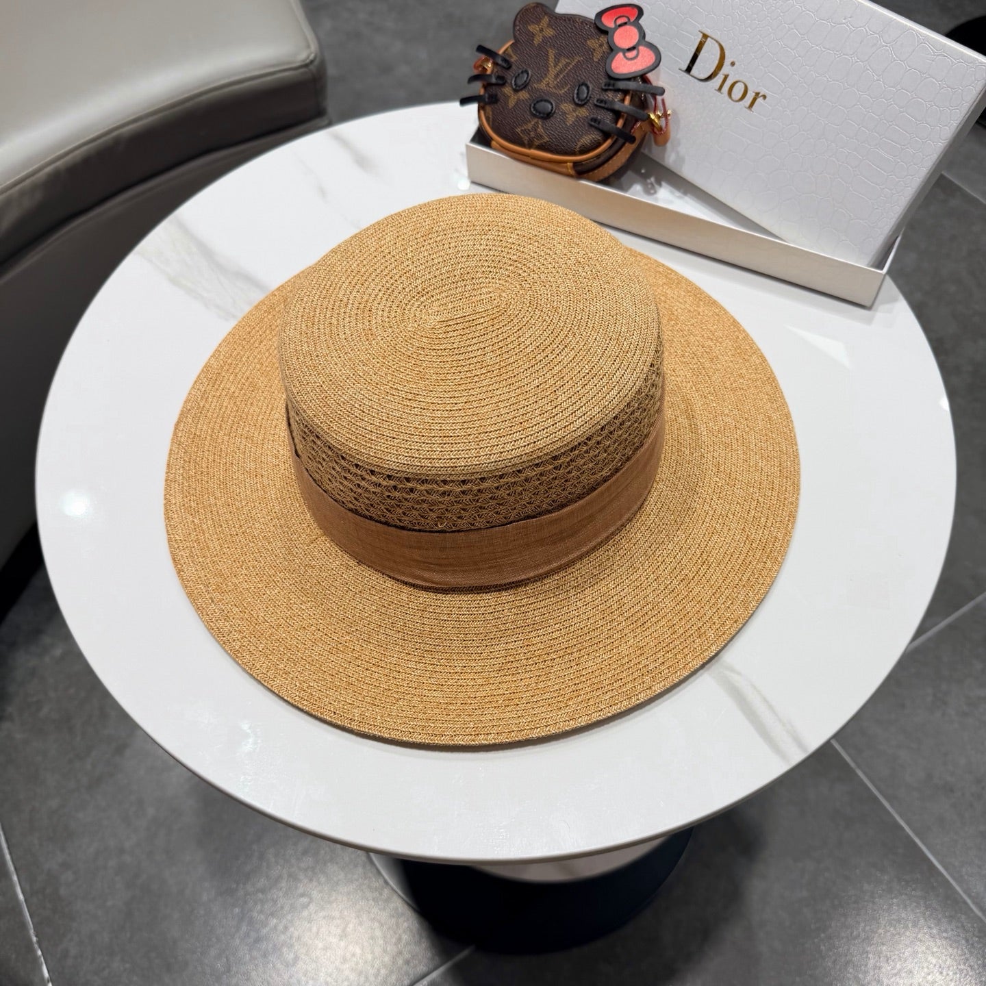 DIOR 26S FLAT-BRIM STRAW HAT STYLE 41