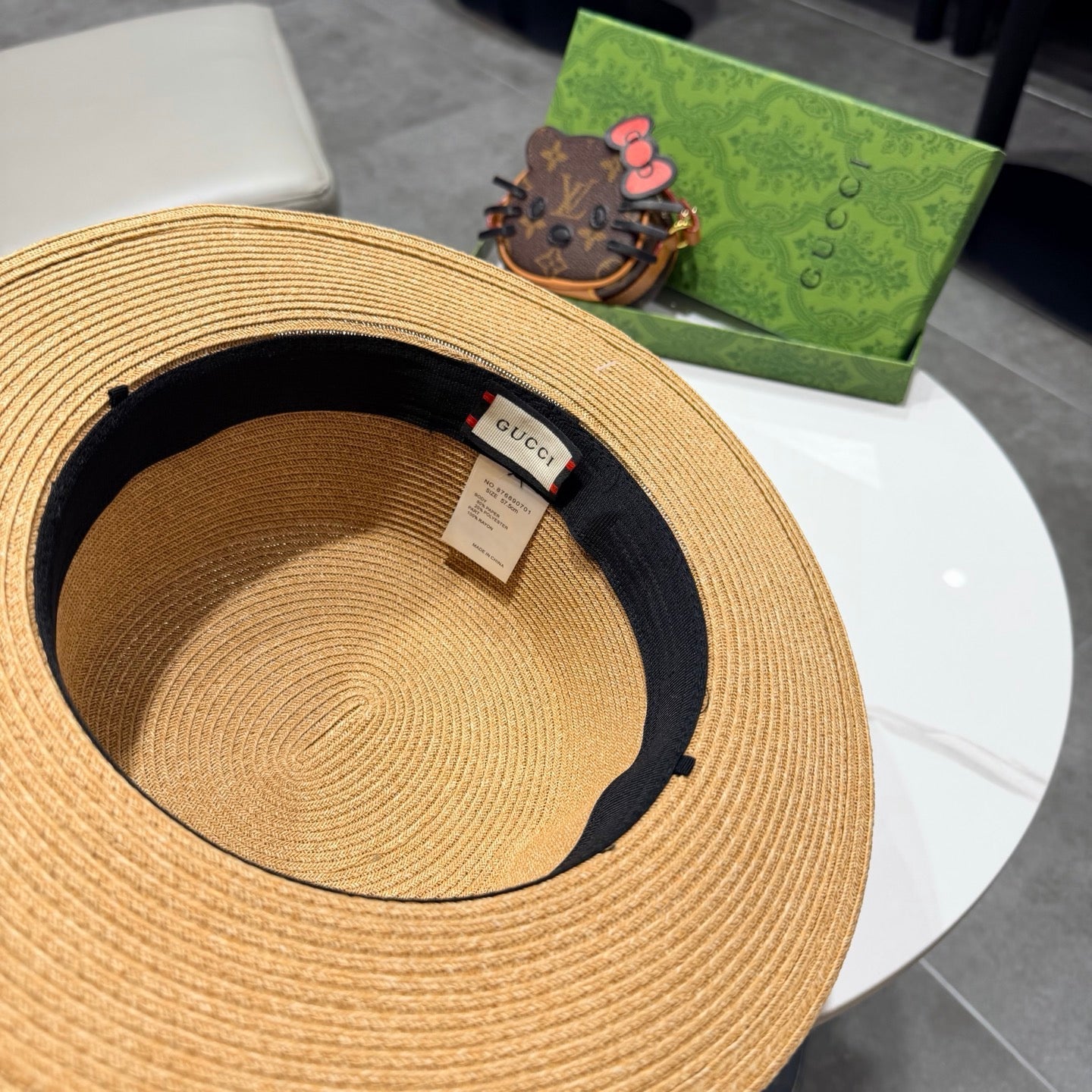 GUCCI 26S FLAT BRIM STRAW HAT WITH BOW STYLE 17