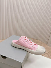 SNEAKER MULES IN PINK CANVAS GRAFFITI LOGO