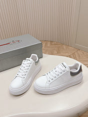 PRA RETRO SNEAKERS WHITE AND GRAY CALFSKIN