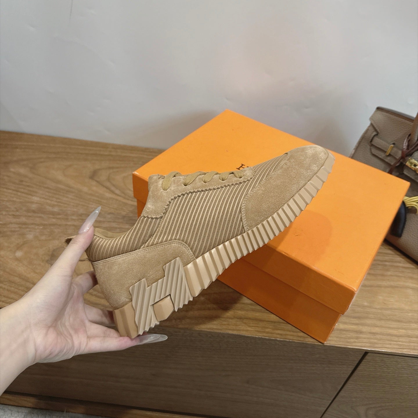 HM 26S BOUNCE SNEAKERS IN WARM BEIGE SUEDE AND FABRIC