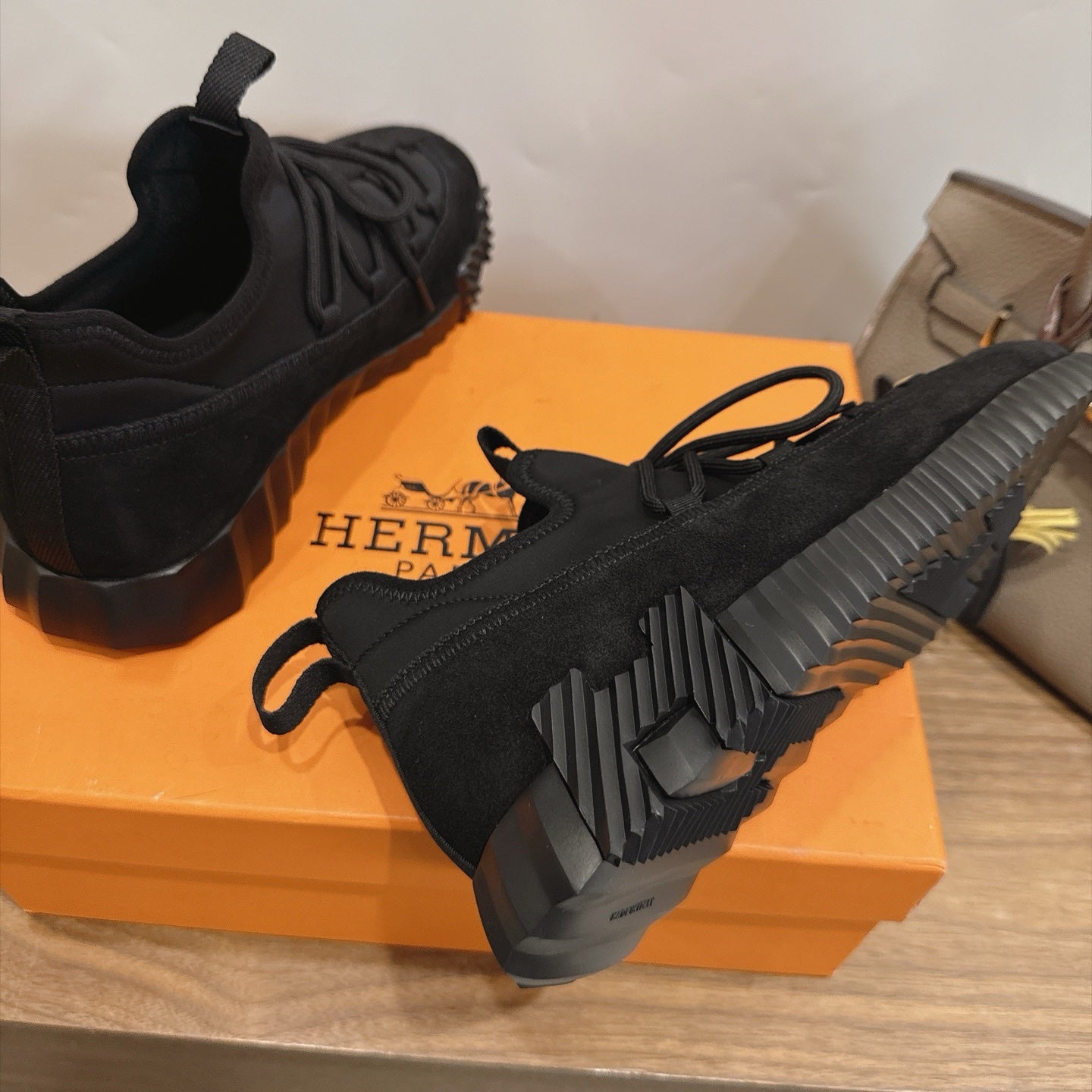 HM 26S BICOASTAL SNEAKERS IN BLACK SUEDE AND FABRIC