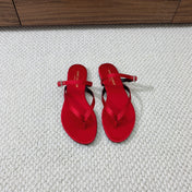 SL CRYSTAL BUCKLE THONG SANDAL RED SATIN