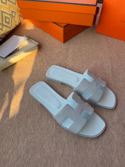 0RAN SANDALS IN ICE BLUE CALFSKIN