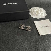 CHANEL 26S DOUBLE C LOGO CRYSTAL STUD EARRINGS IN SILVER METAL 629993